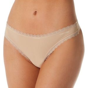 NWT Calvin Klein D350 Thong in Nude Small